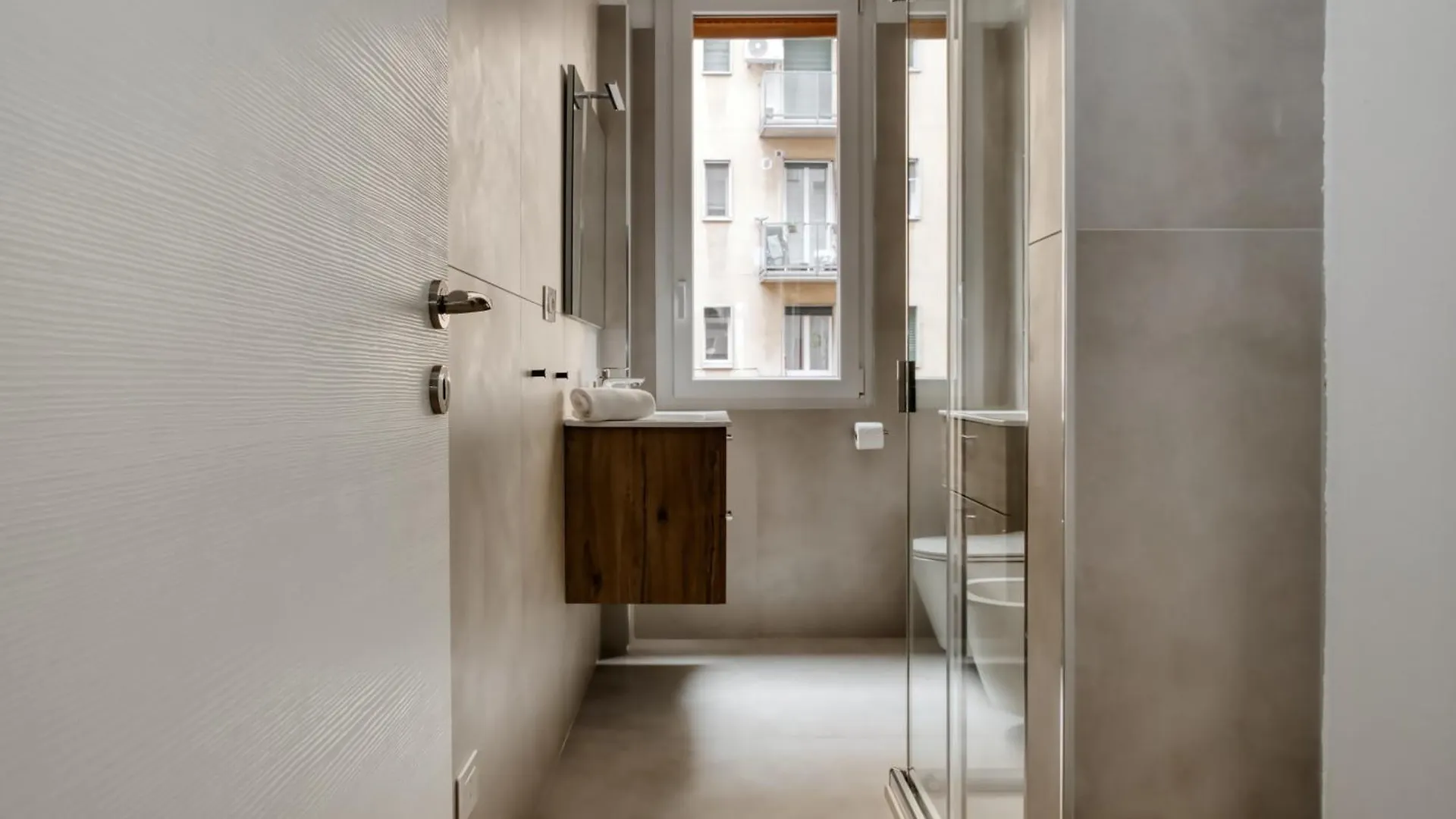 Joivy Beautiful And Modern Apartment With 2 Balconies Milan