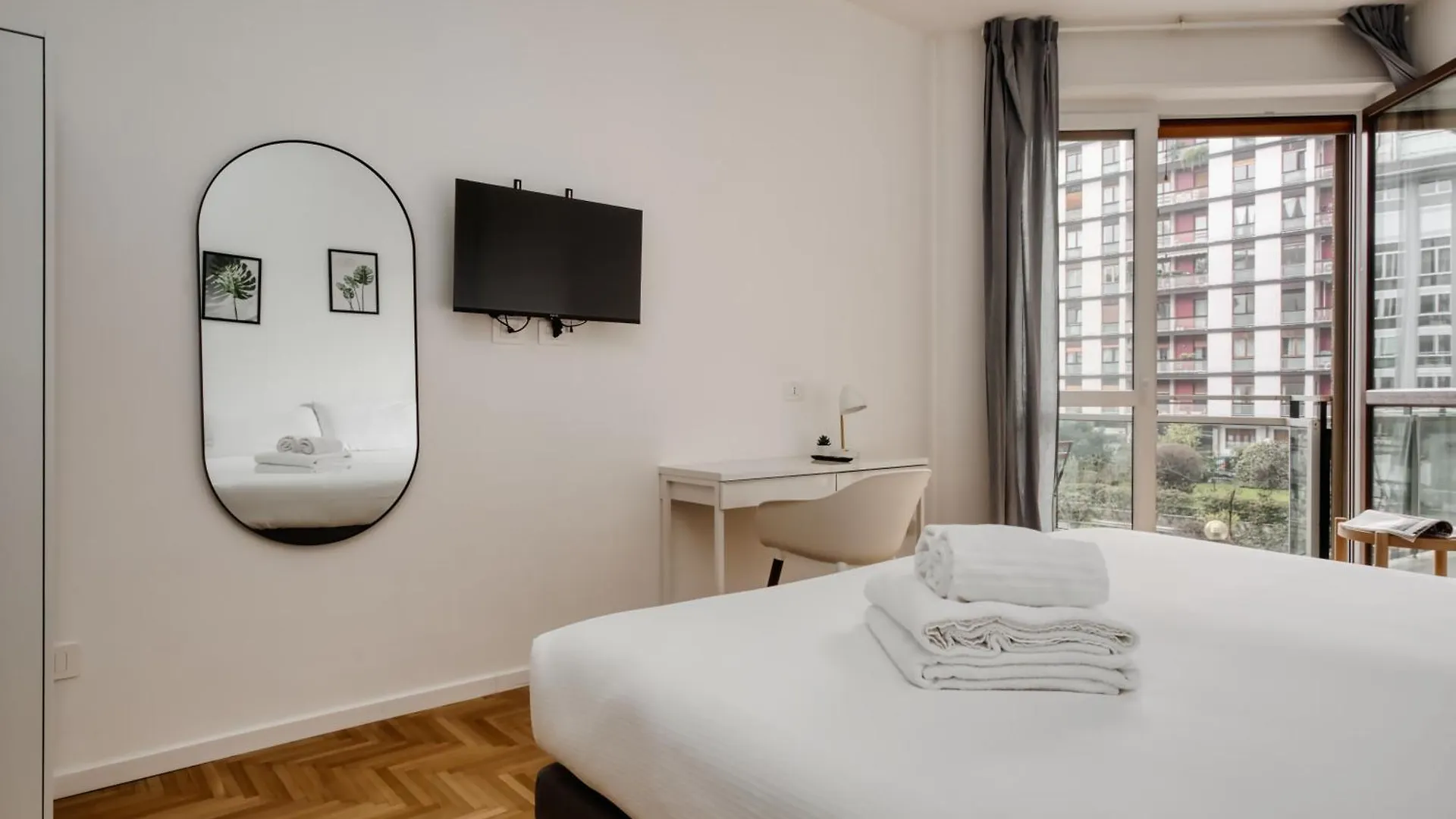 Joivy Beautiful And Modern Apartment With 2 Balconies Milan